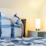 2 Groß Zicker