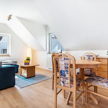 2 아파트 Groß Zicker