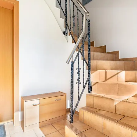 2 아파트 Groß Zicker